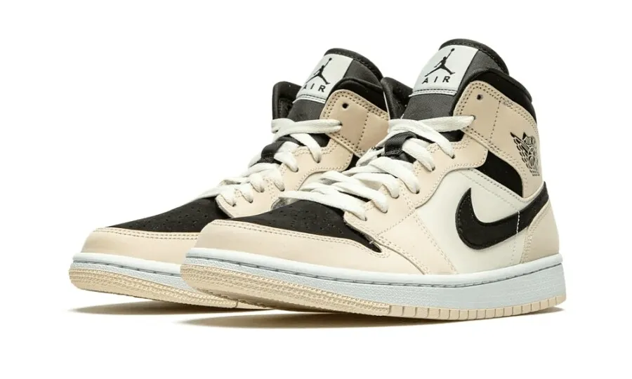 Air Jordan 1 Mid Barely Orange (W)