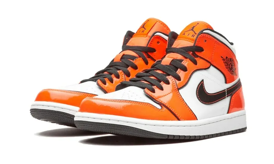 Air Jordan 1 Mid SE 'Turf Orange'