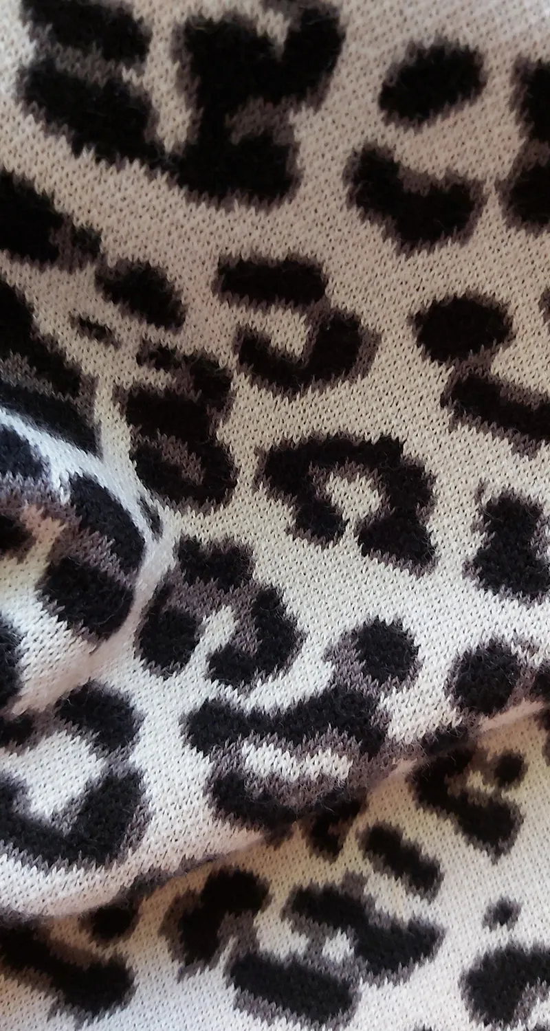 ANN TAYLOR Sweater Animal Print
