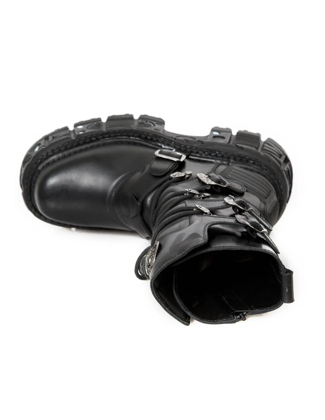 BLACK IMPERFECT  MTANK002C4