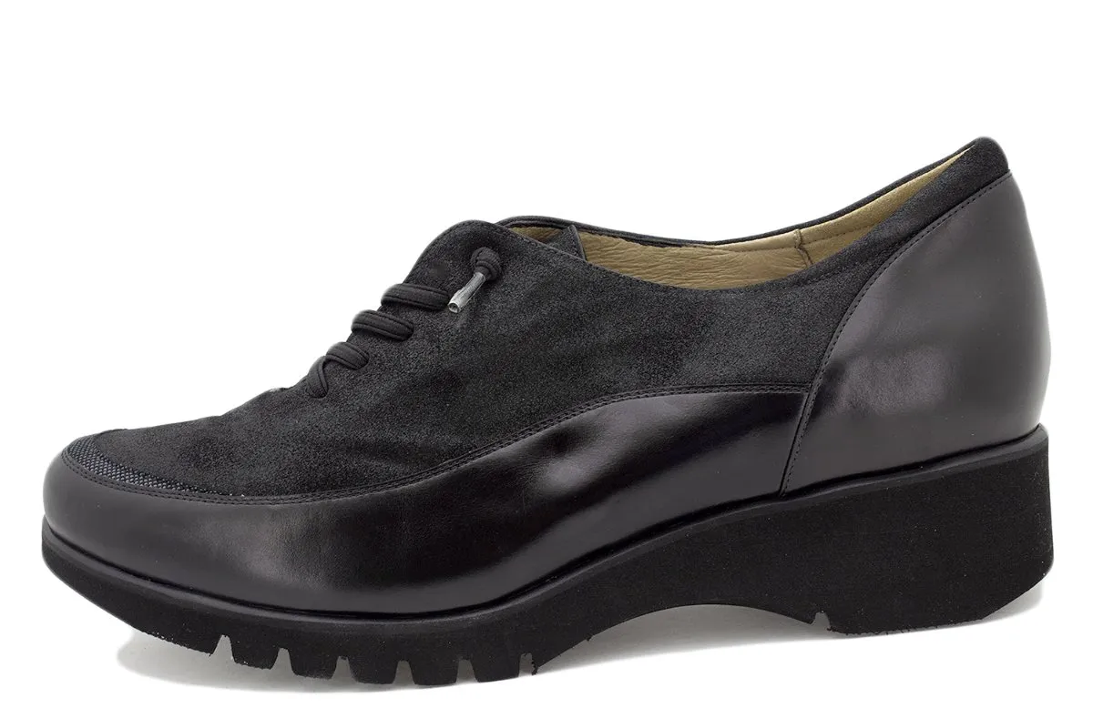 BLACK LEATHER LACEUP SHOE