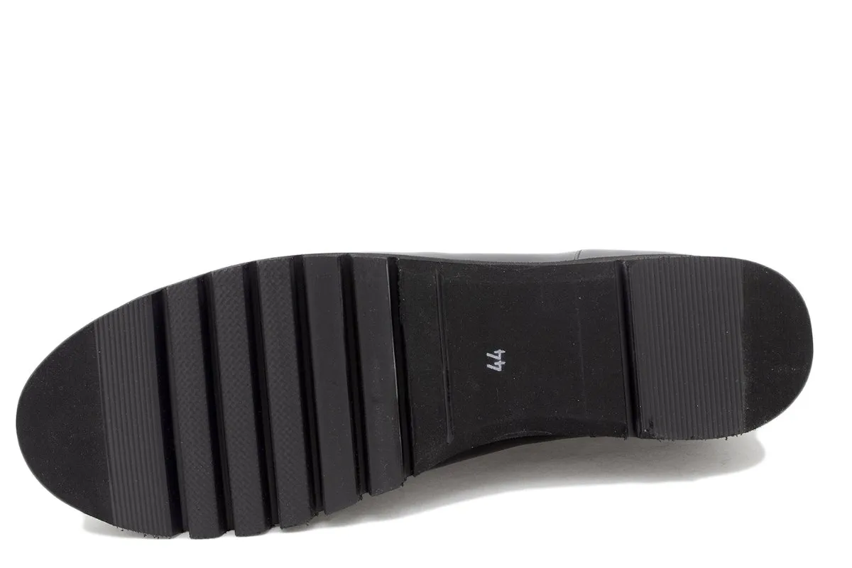 BLACK LEATHER LACEUP SHOE