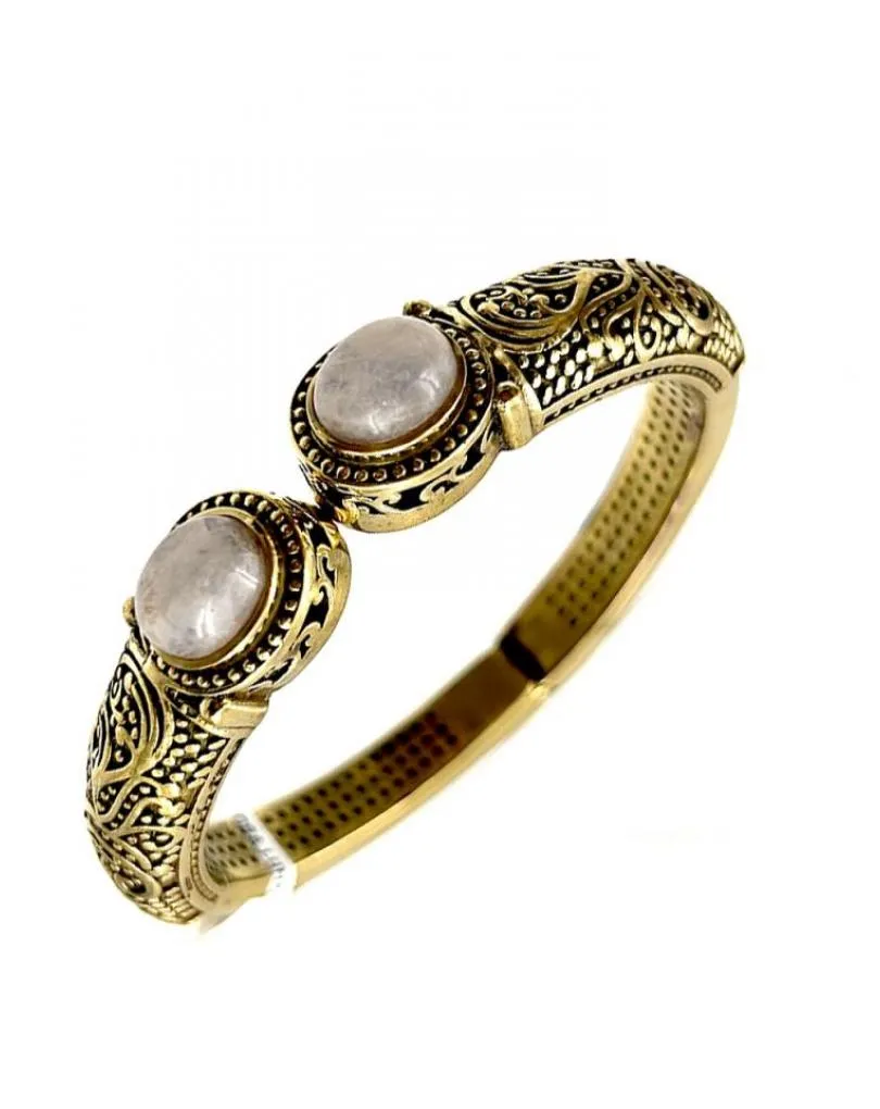 BONITAS PULSERAS TRIBALES DORADAS DECORADAS CON PIEDRA LUNA