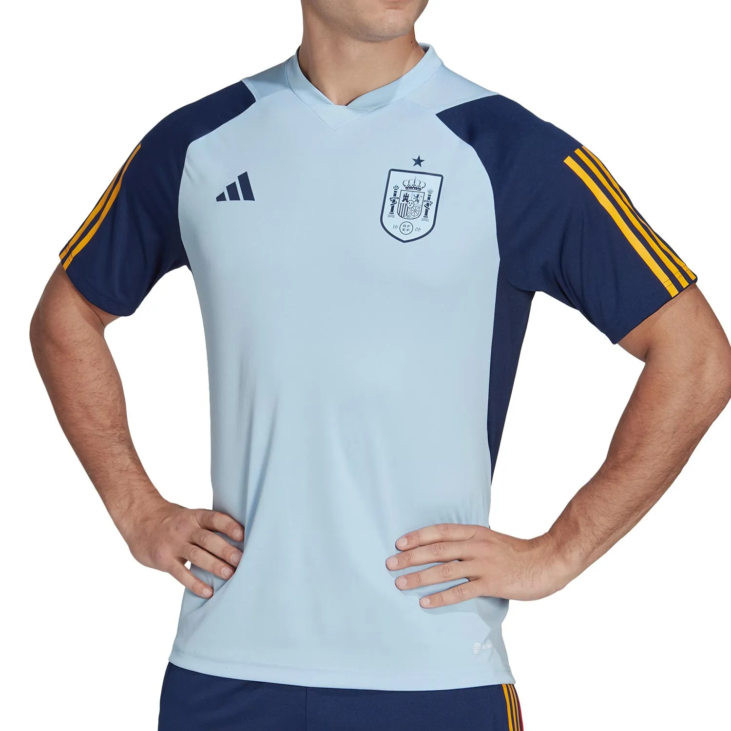 Camiseta adidas España entrenamiento staff