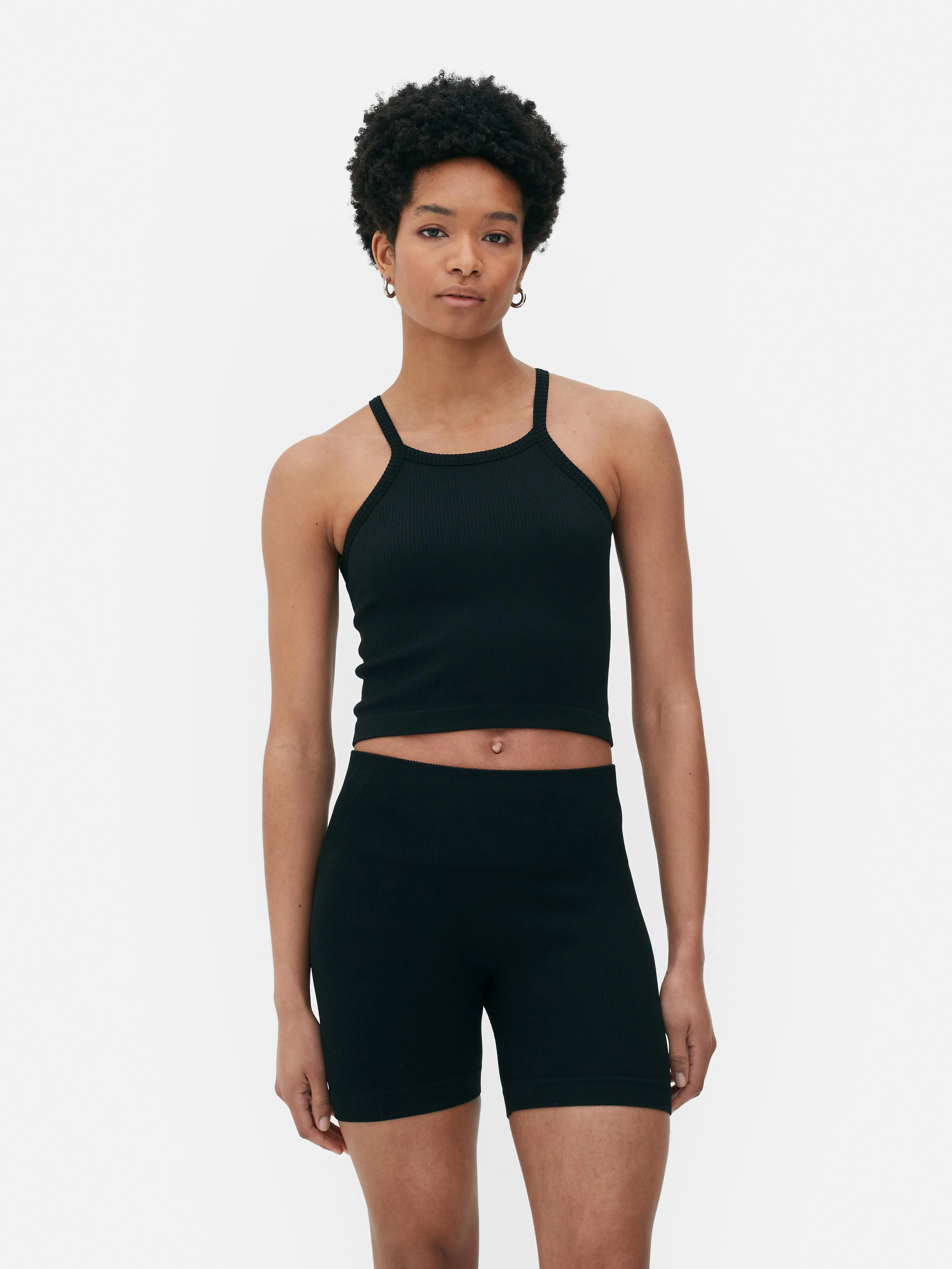 Camiseta con espalda nadadora y ribete