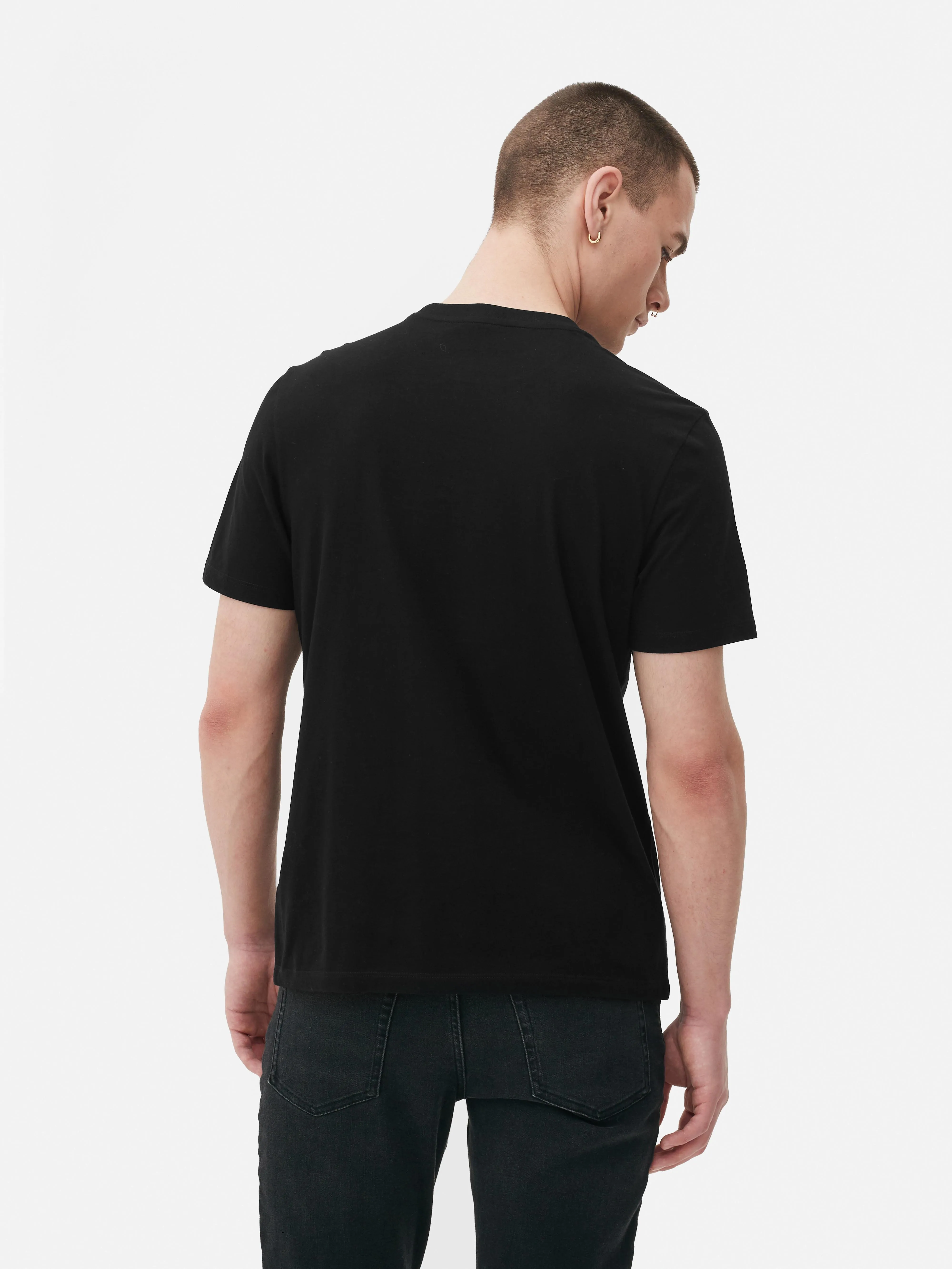 Camiseta con estampado futurista