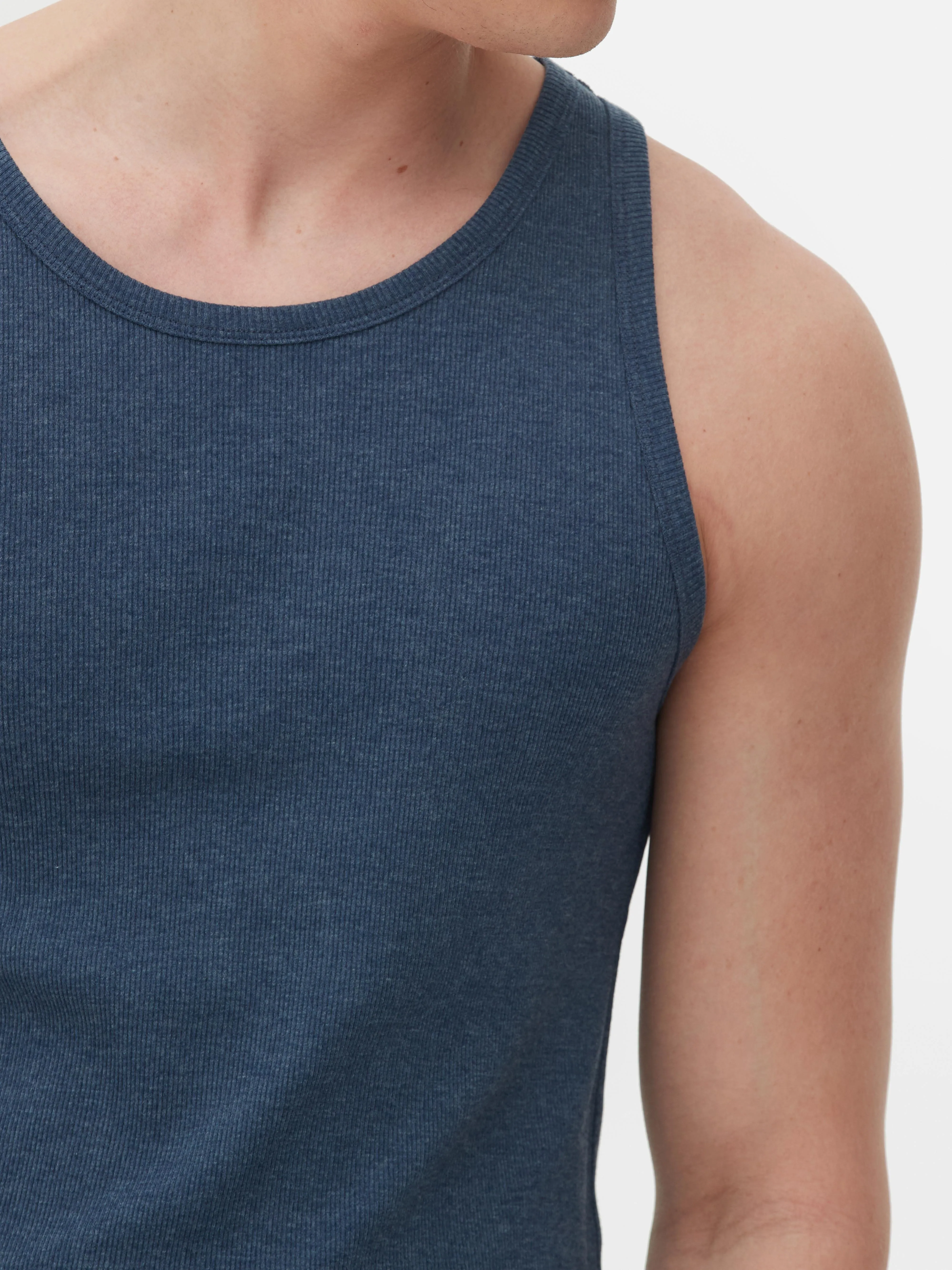 Camiseta sin mangas clásica acanalada