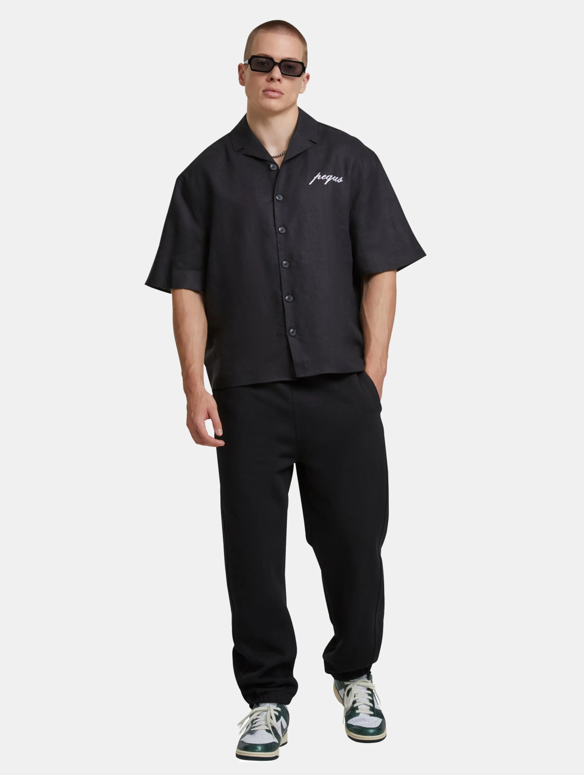 Chest Logo Linen