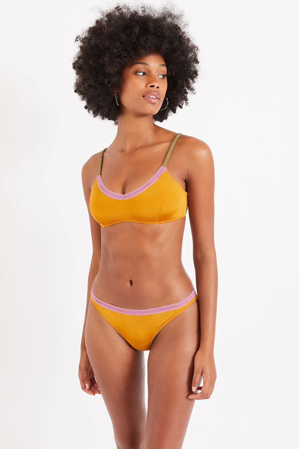 Conjunto de lencería amarillo curry Joyful & Pretty Silky