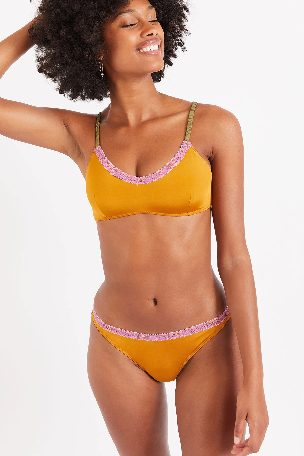 Conjunto de lencería amarillo curry Joyful & Pretty Silky