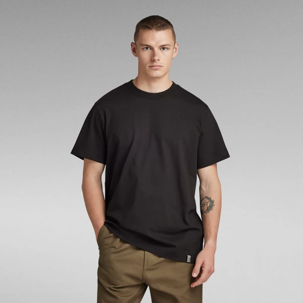 D23471 C784 ESSENTIAL LOOSE6484 BLACK