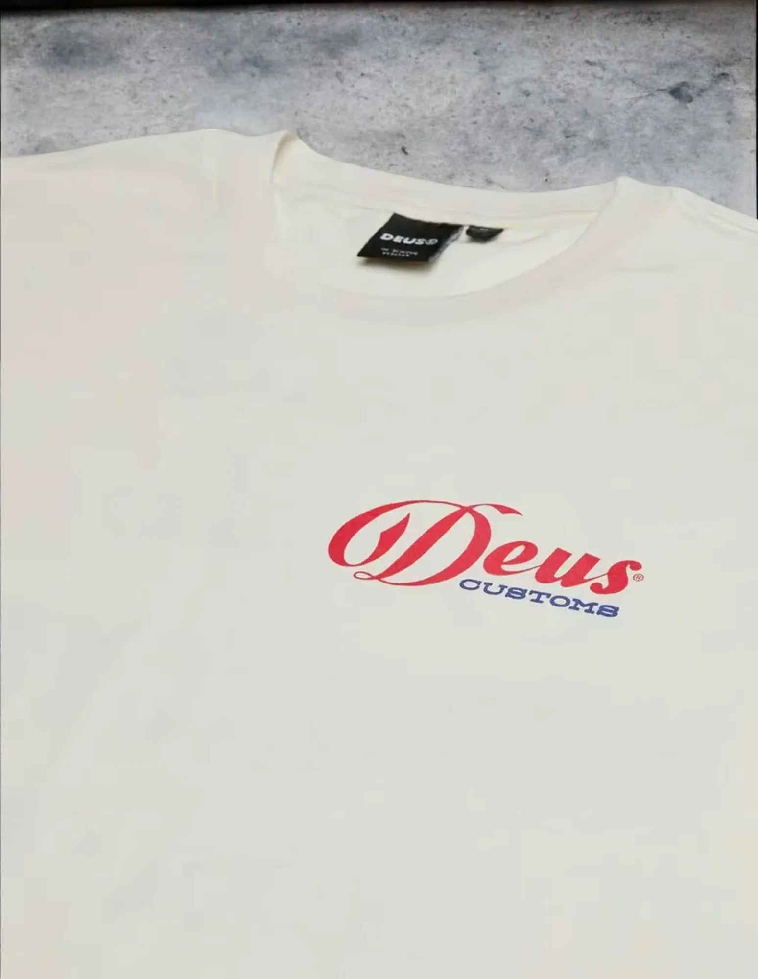 Deus Ex Machina – Camiseta Time taker vintage white