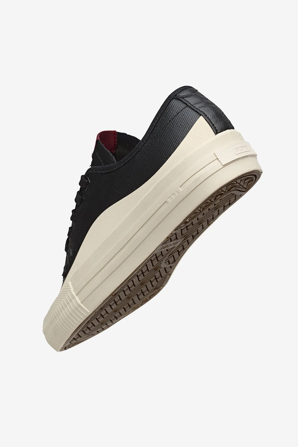 GILLETTE  BLACK/CREAM  SKATE SHOES