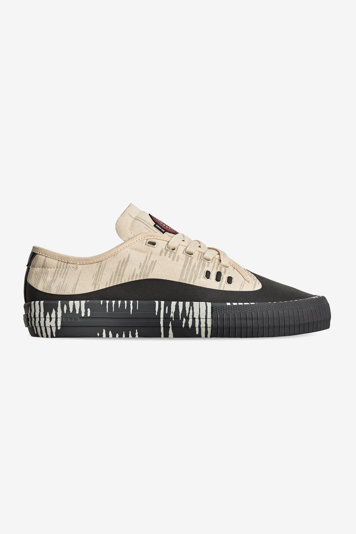 GILLETTE  CREAM/GRAPHITE/FORMER  SKATE SHOES