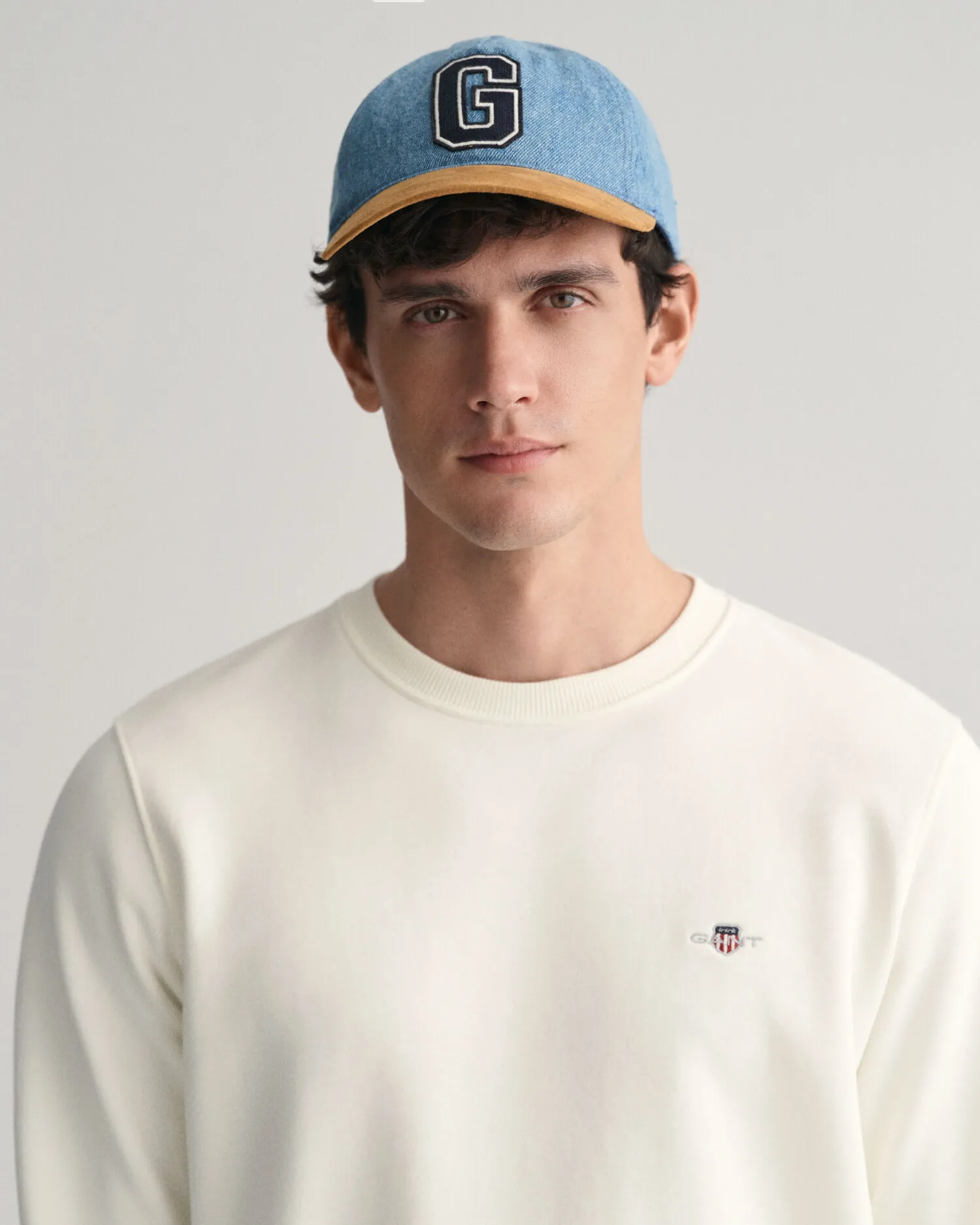 Gorra vaquera con insignia G