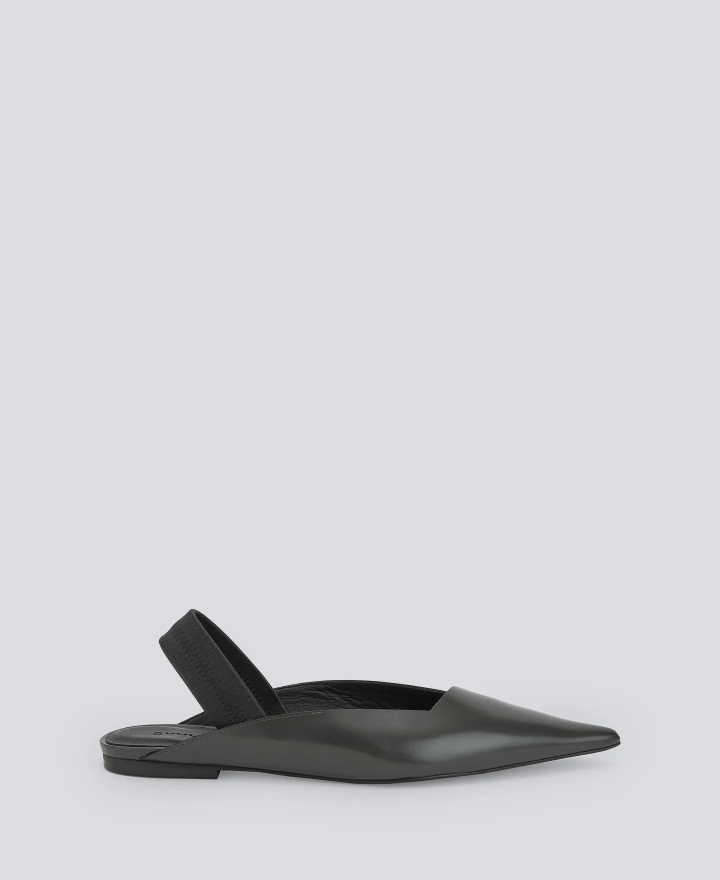 Grey responsible leather shoe woman