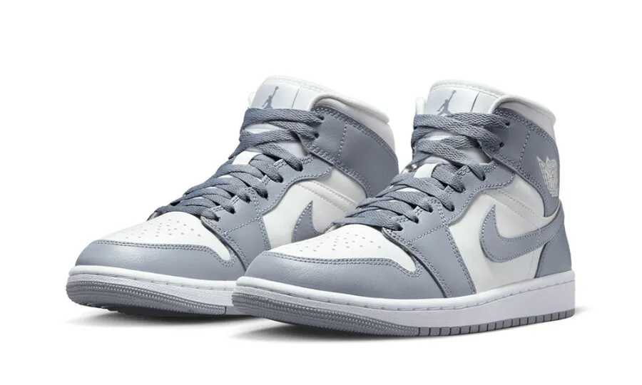 Jordan 1 Mid 'Stealth' (W)