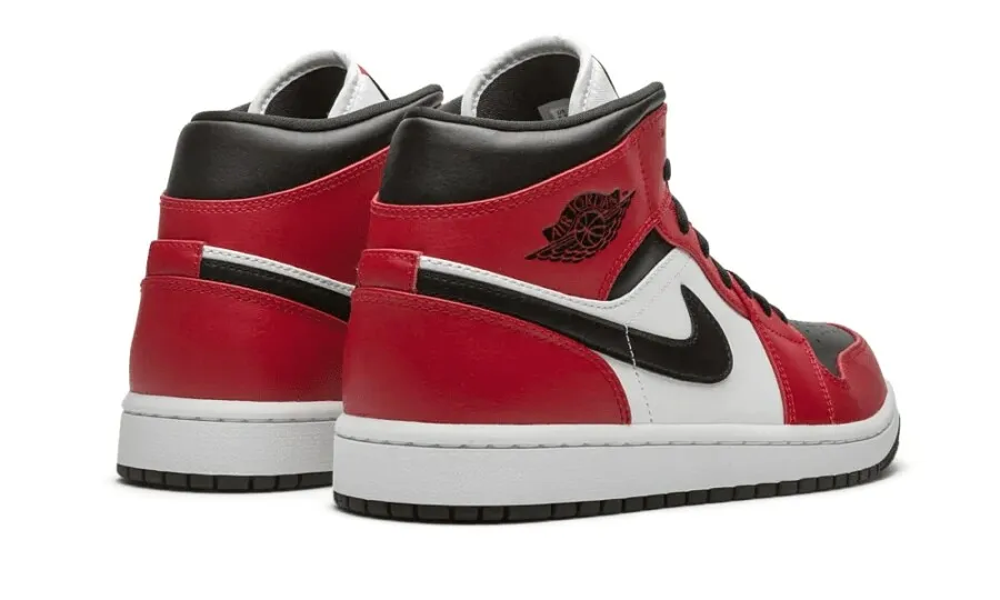 Jordan 1 Mid Chicago Toe