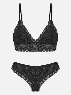 Juego de bralette de encaje y lencería brasileña