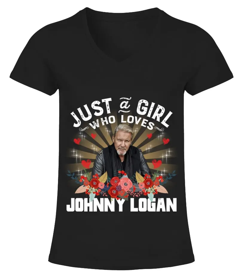 JUST A GIRL WHO LOVES JOHNNY LOGAN Camiseta cuello pico Mujer