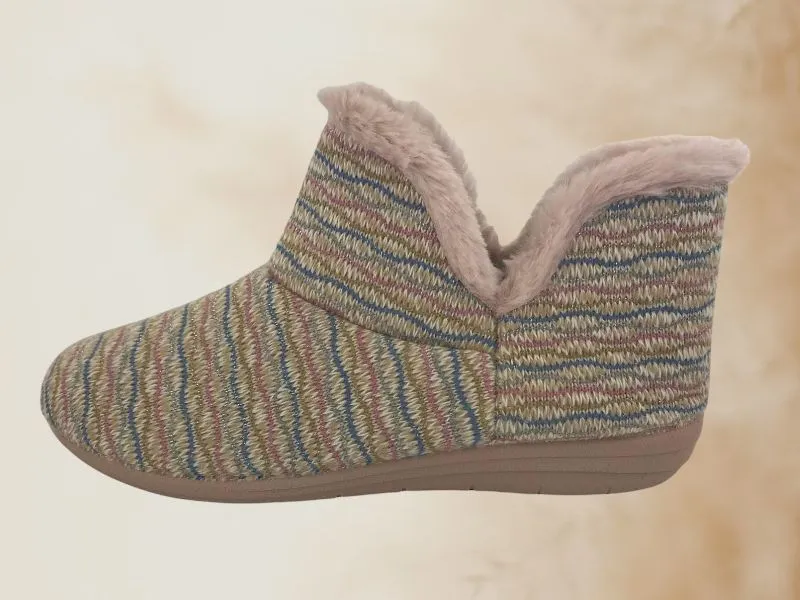 Laró | Zapatilla de casa abotinada mujer invierno Sasa beige