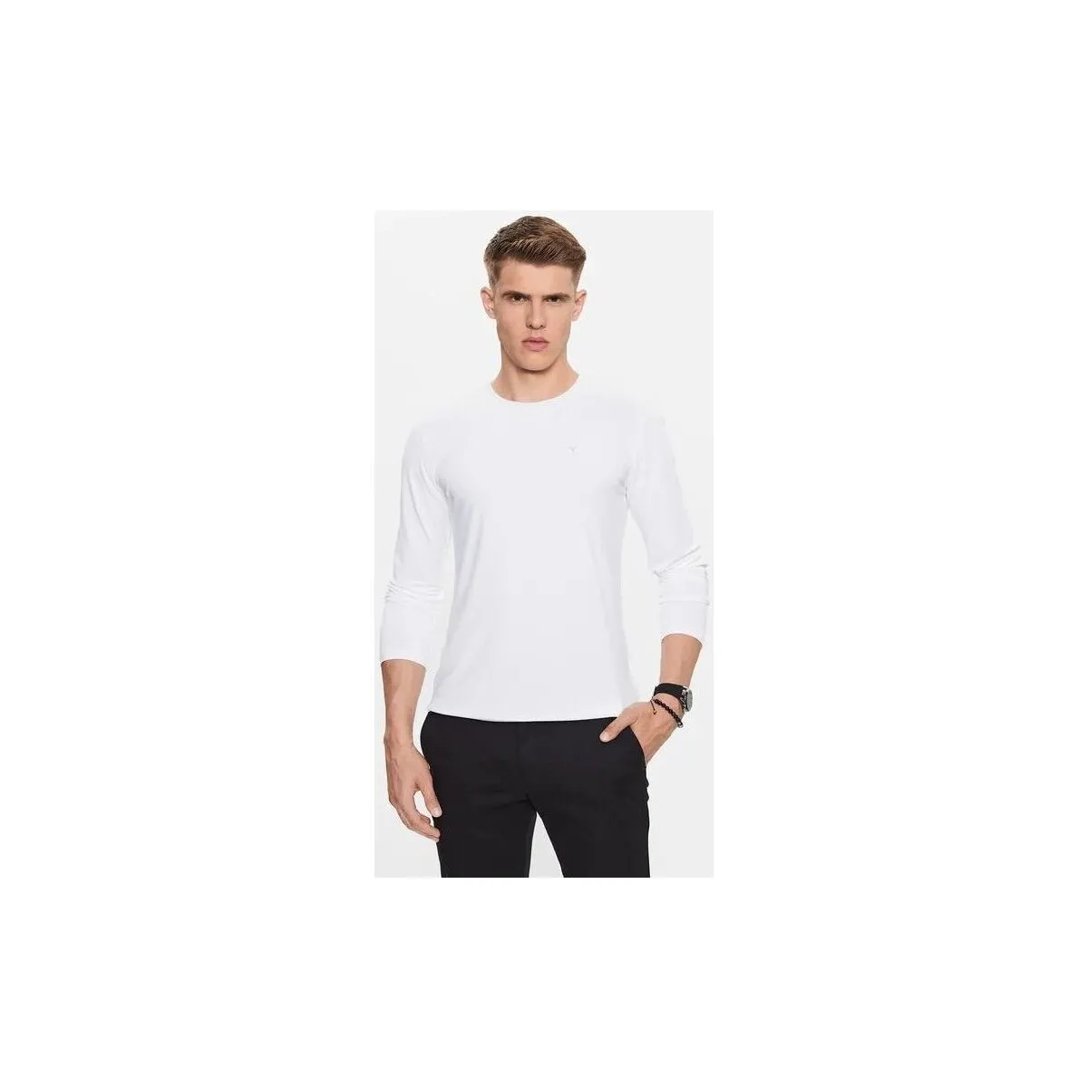 M3YI39  KBS60 TECH TEEG011 PURE WHITE