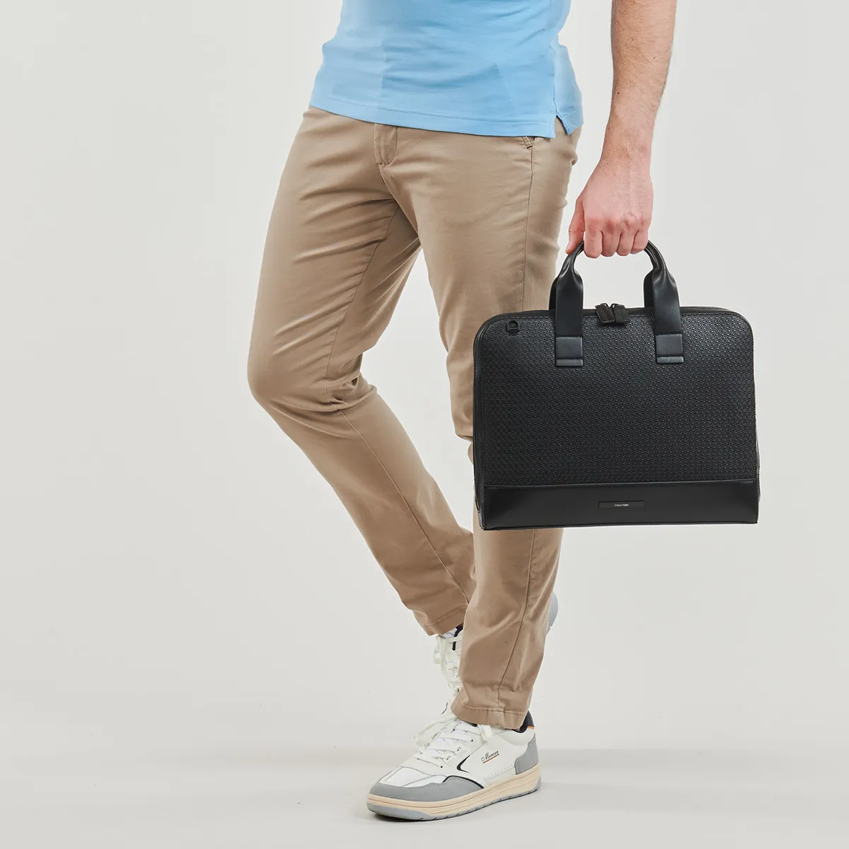 MODERN BAR SLIM LAPTOP BAG MONO