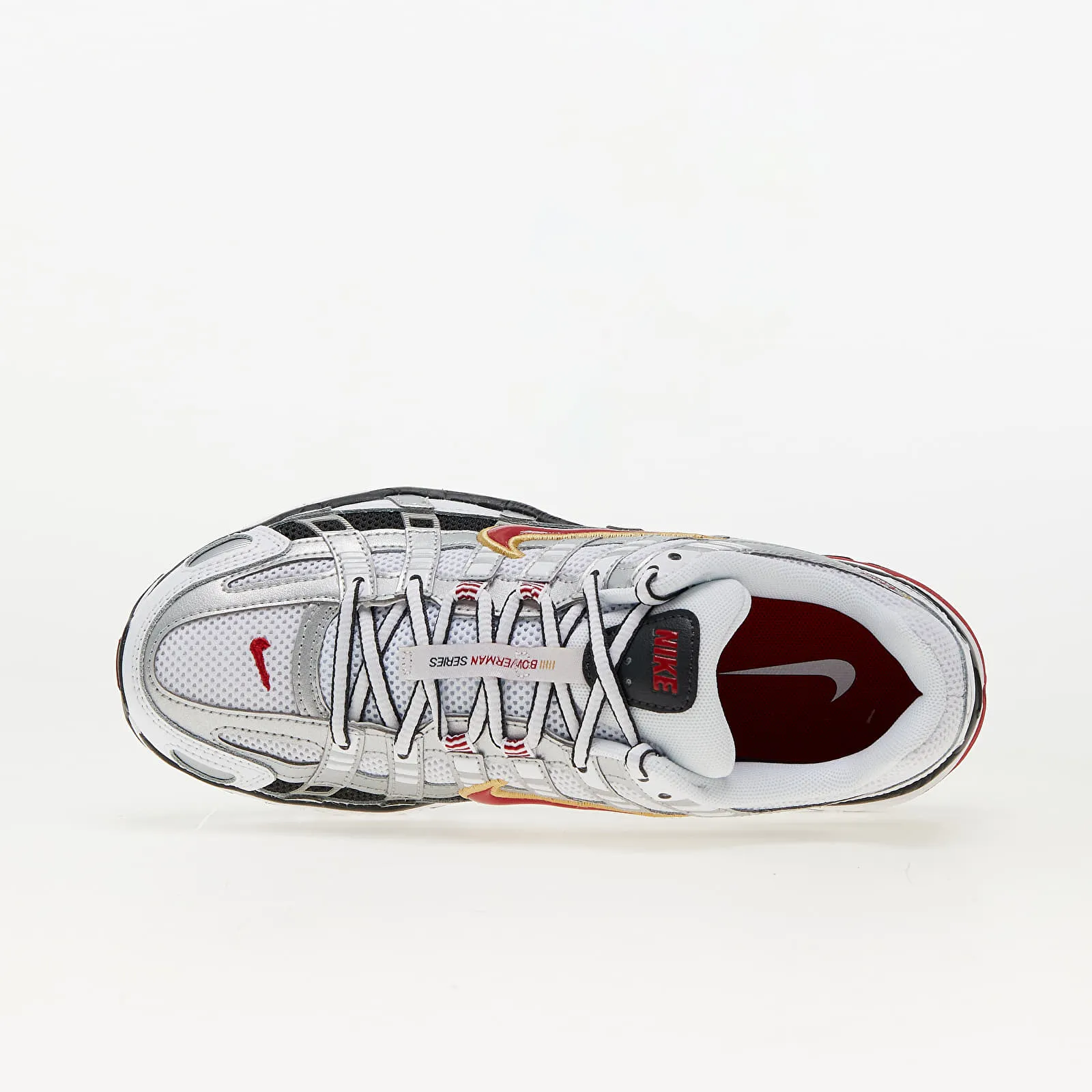 NIKE W P6000