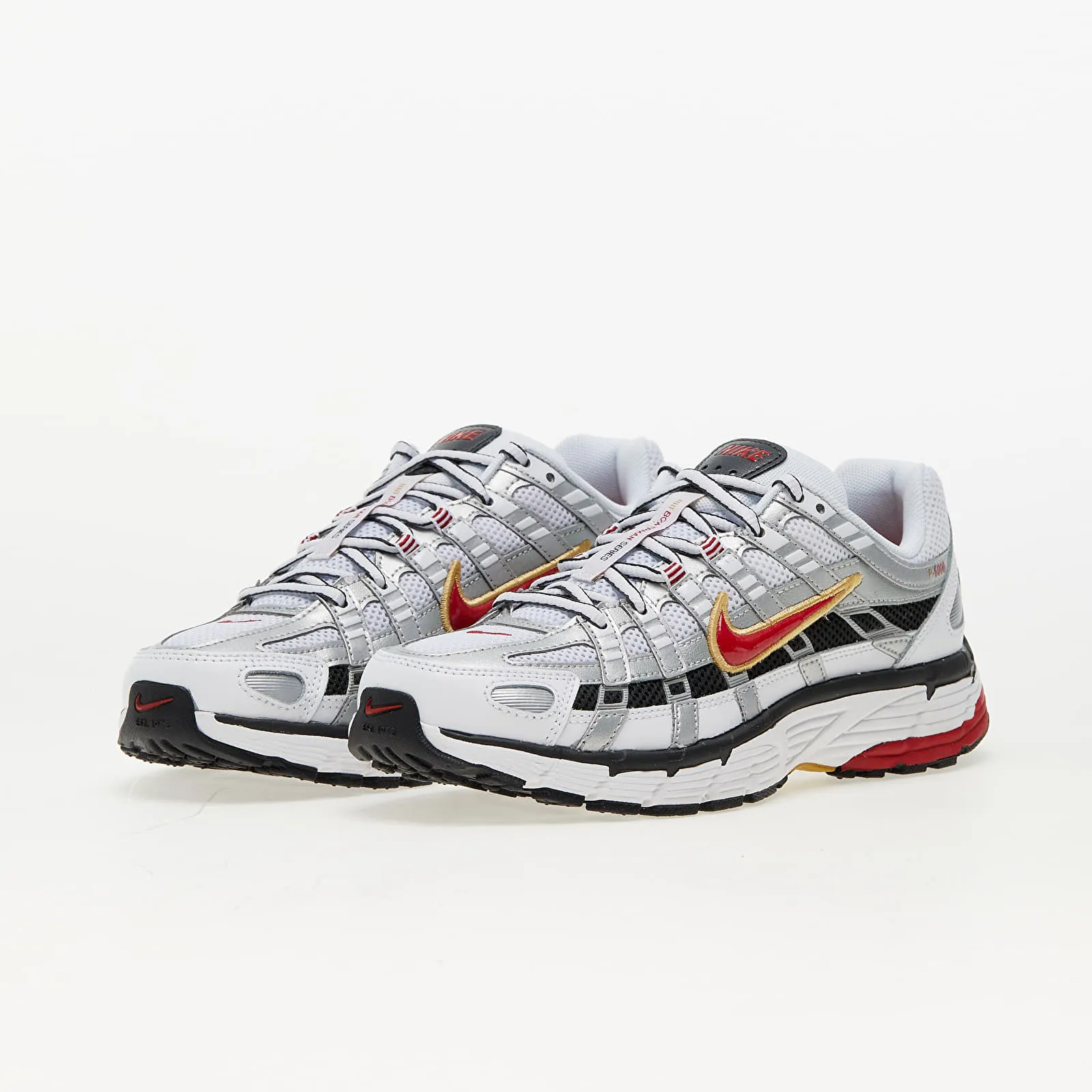 NIKE W P6000