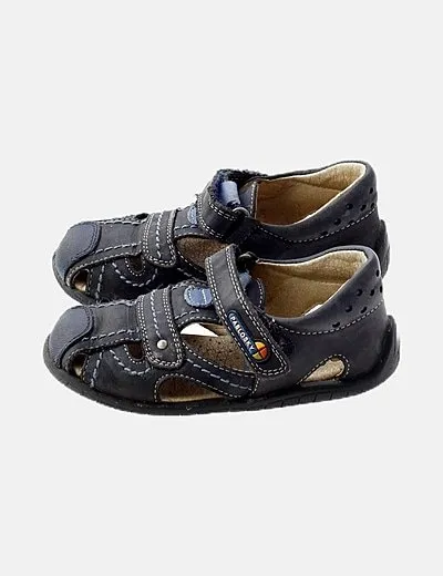 Pablosky Sandalia azul detalle velcro