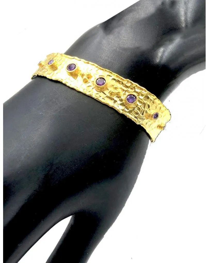 PULSERAS DORADAS CON PEDRERIA MORADA PERFECTA PARA BODAS