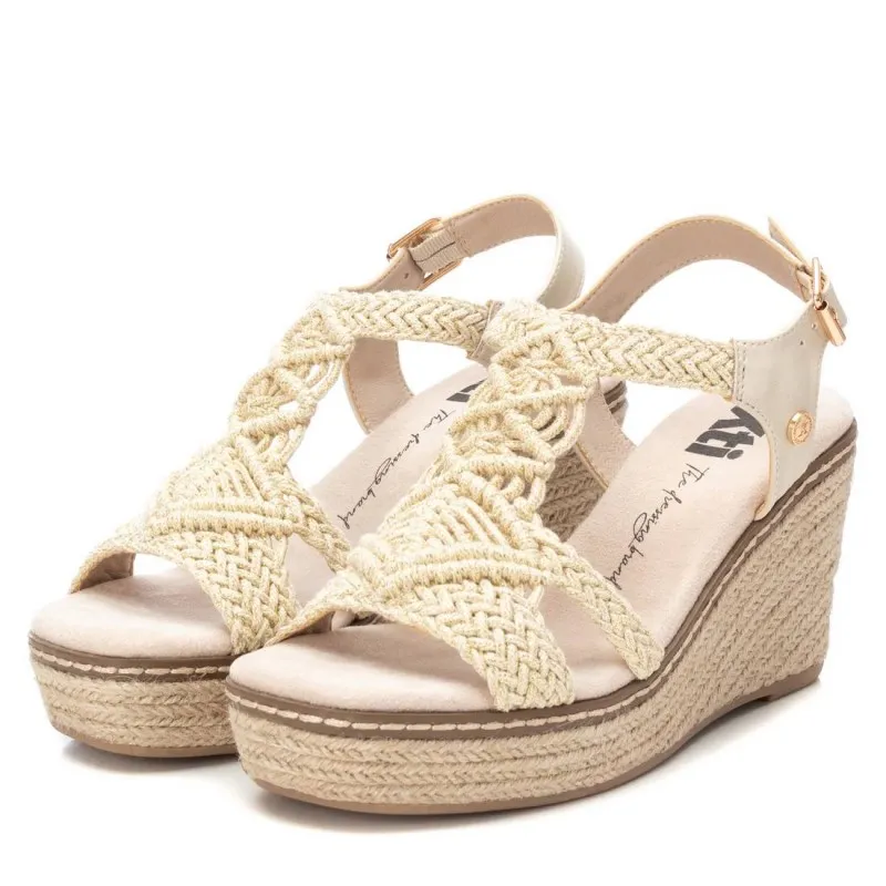 Sandalia de mujer XTI 142753 Beige