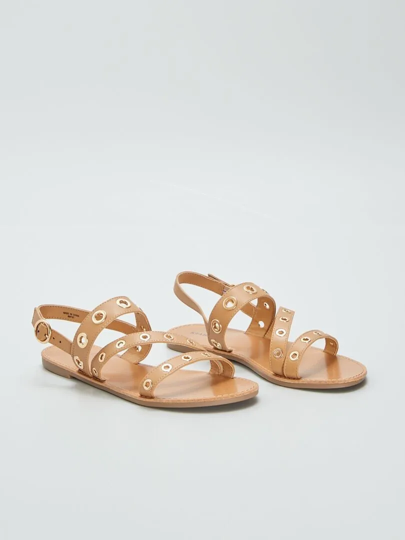 SANDALIAS CON OJALES  MARRON