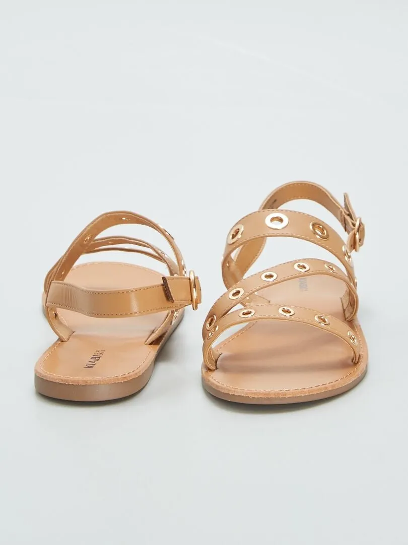 SANDALIAS CON OJALES  MARRON