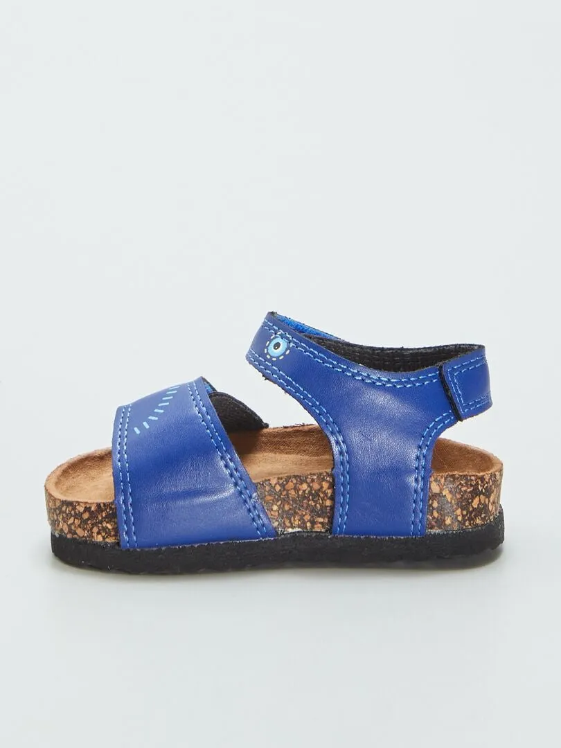 SANDALIAS CON TIRAS ESTAMPADAS  AZUL