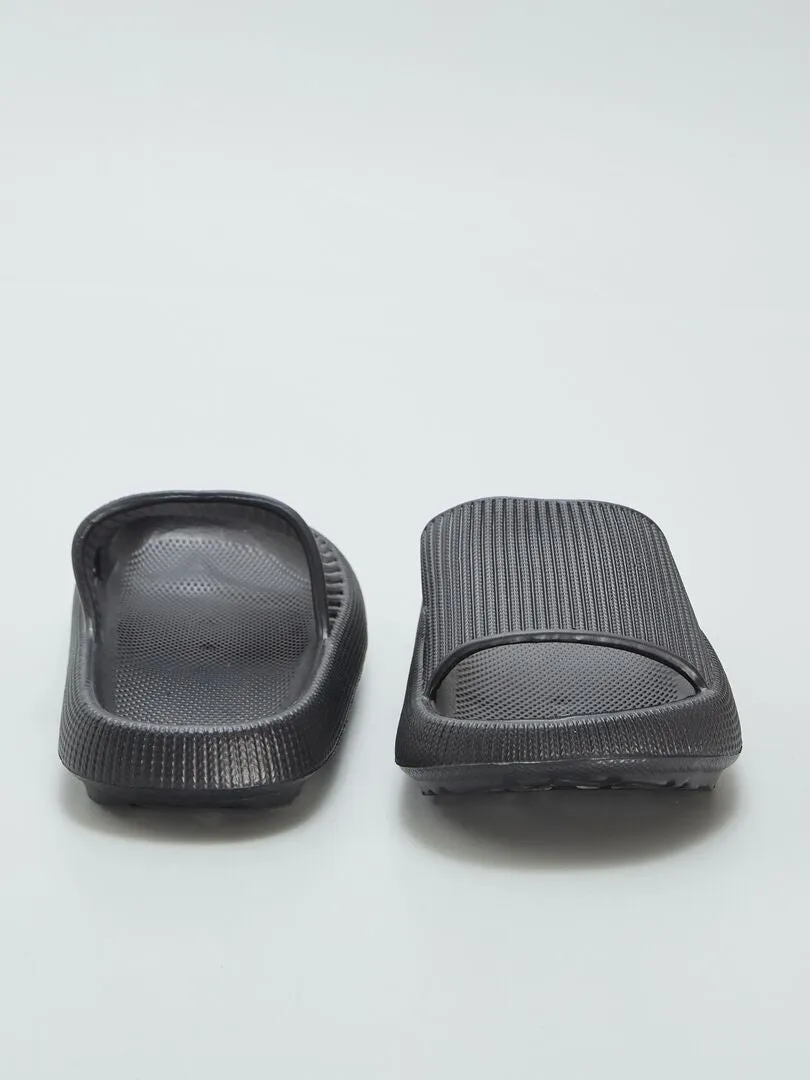 SANDALIAS DE PLáSTICO MOLDEADO  NEGRO
