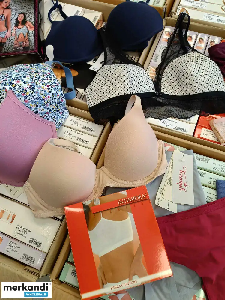 Triumph, Sloggy, Puma, Intimidea, M&S, Passion, Cosmo, Lencería obsesiva.