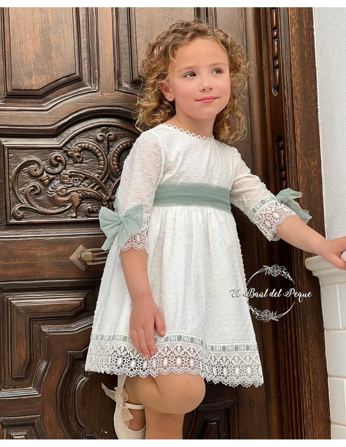 Vestido Ceremonia Plumeti Encajes Julietas Crudo y Verde