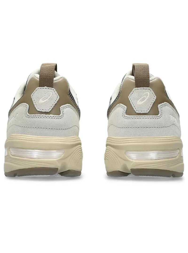 ZAPATILLA HOMBRE ASICS GEL1090V2 GRIS/BEIGE
