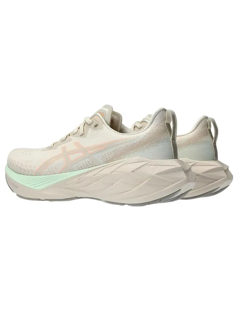Zapatilla Mujer Asics Novablast™ 4 Beige
